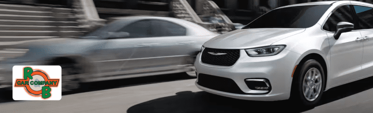 Used Chrysler vehicles lineup at R&B Car Company South Bend dealership lot